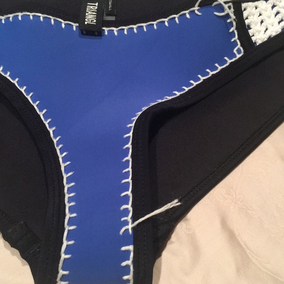 TRIANGL blue/crochet bikini bottoms - Picture 2 of 6
